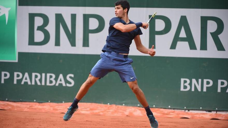 Carlos Alcaraz en la fase previa de Roland Garros. | ROLAND GARROS