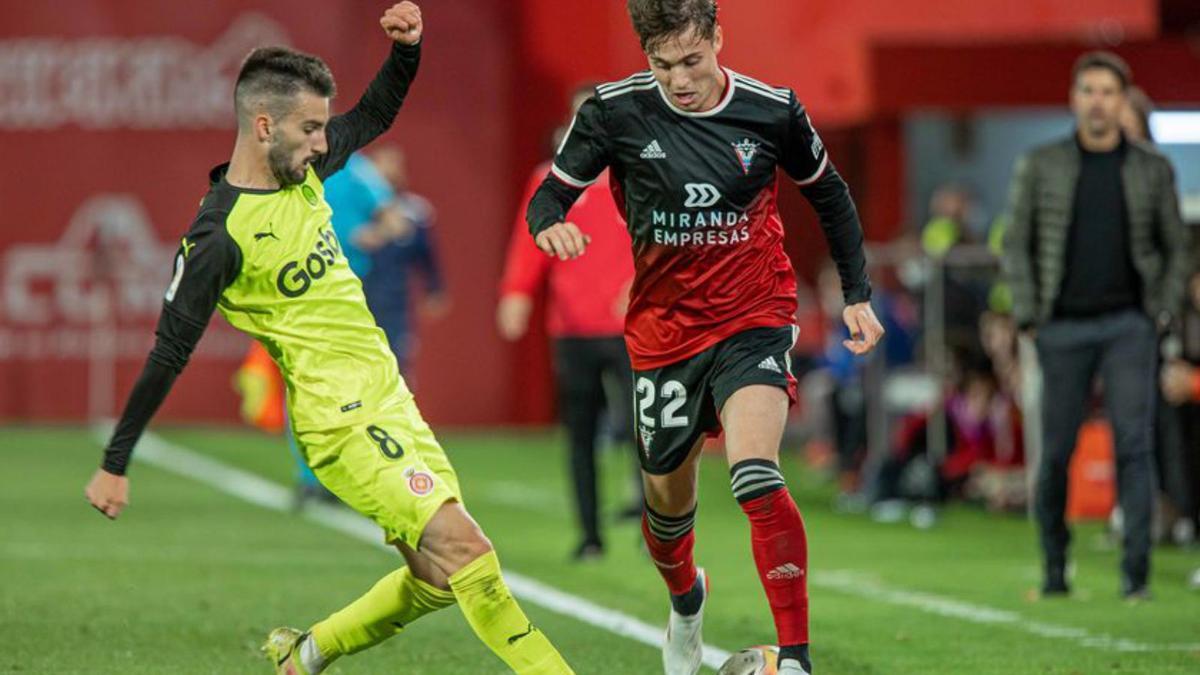 Riquelme, en el Mirandés-Girona del curs passat