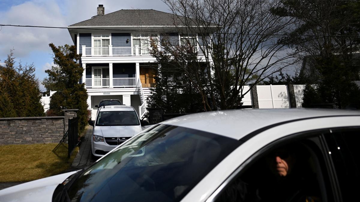 FBI searches beach house of U.S. President Joe Biden