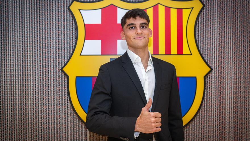 Gerard Martín tras firmar su renovación con el Barça: "Seguiré trabajando y aprovechando las oportunidades que tenga"
