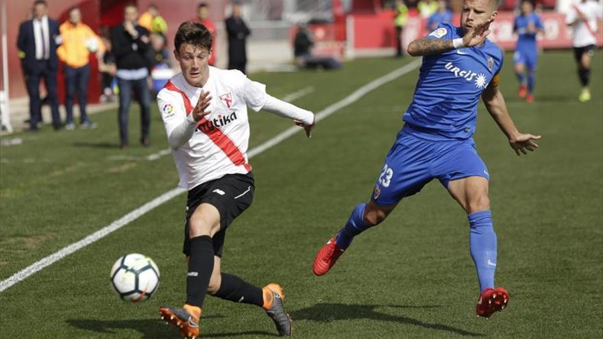 El Sevilla decidirá en breve por Marc Gual