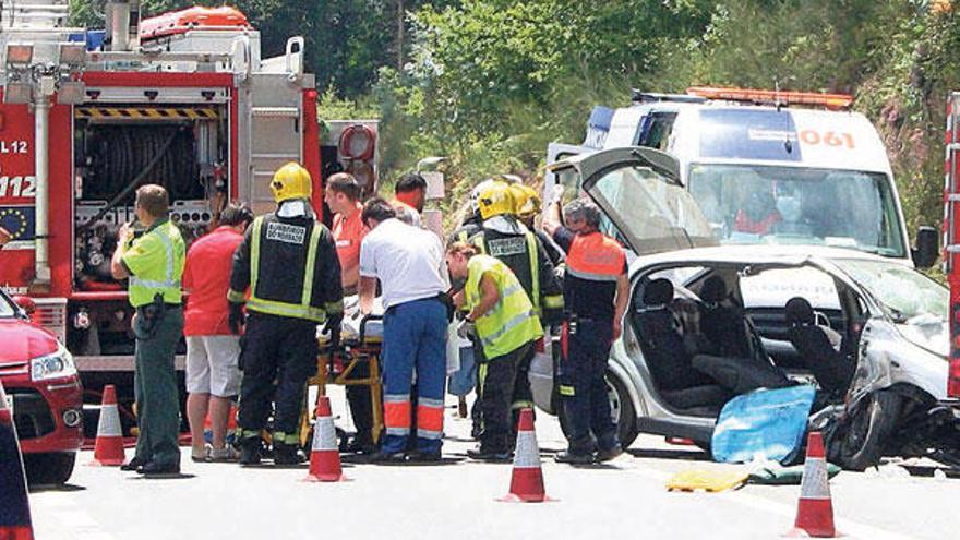 Cinco personas resultan heridas en dos accidentes de tráfico en Cangas y Moaña