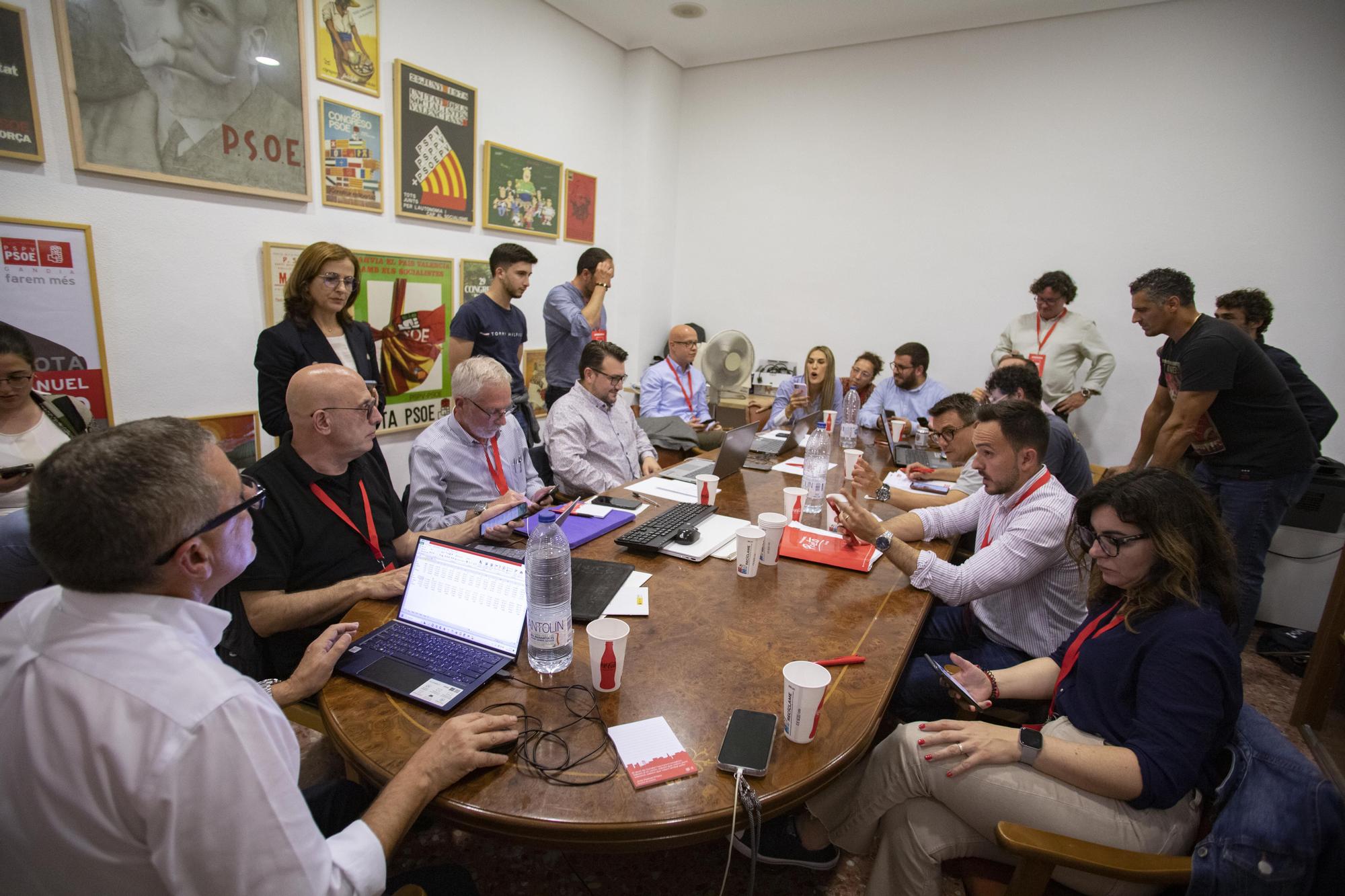 La celebración de la victoria del PSPV-PSOE de Gandia en la Casa del Poble