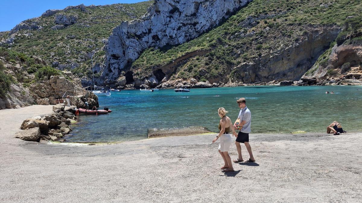 El varadero de la cala de la Granadella de Xàbia