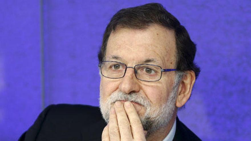 Rajoy prepara un duro discurso contra Sánchez.