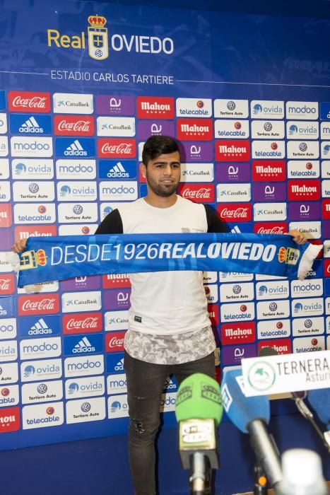 Presentación de Martín Alaníz como nuevo jugador del Real Oviedo