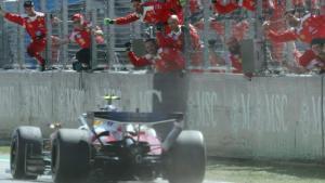 Hamilton fa història amb Ferrari i enamora Barcelona