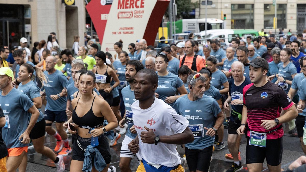 La lluvia da una tregua en la Cursa de la Mercè 2025 más multitudinaria con más de 14.000 corredores