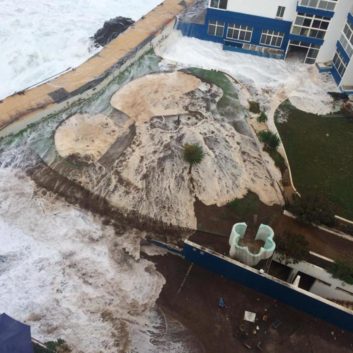 Evacuación de un edificio en Mesa del Mar