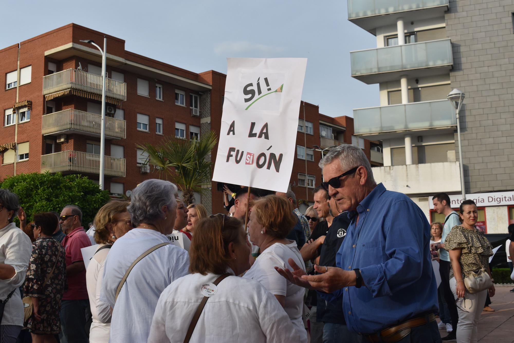 Manifestación en Don Benito por la fusión con Villanueva