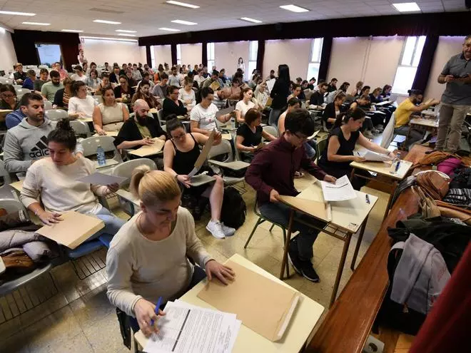 La estabilización de interinos aboca a tres sistemas de acceso a la docencia hasta 2024