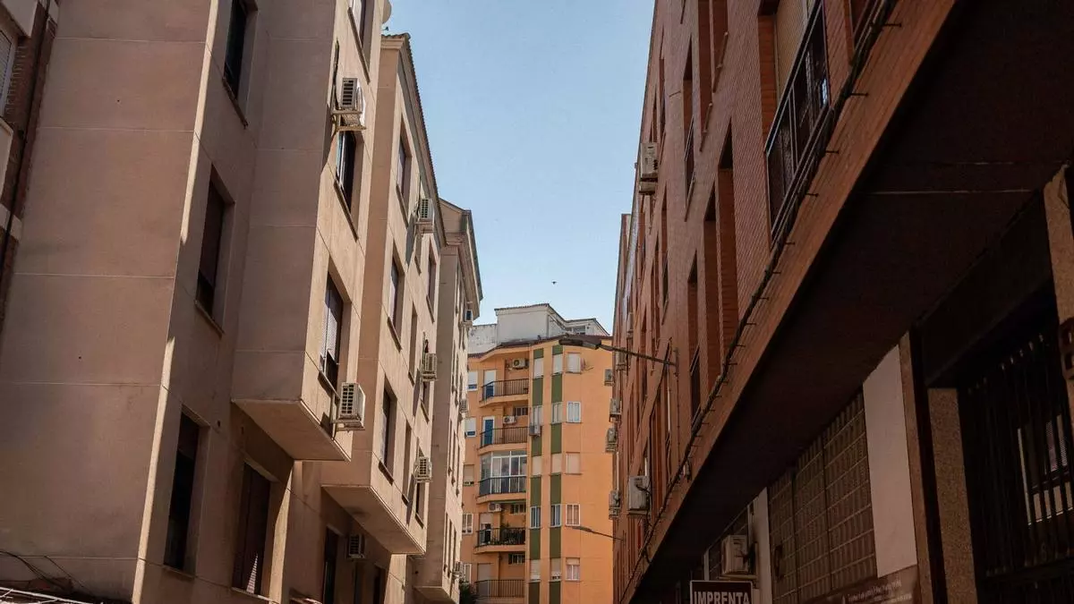 Vuelta a la universidad en Cáceres: habitaciones a 260 euros y pisos de estudiantes de hasta 1.300