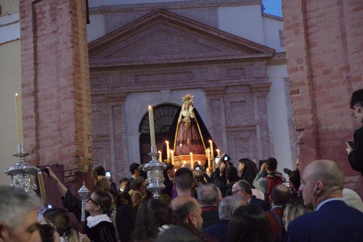 Dulce Resignación: procesión en La Trinidad