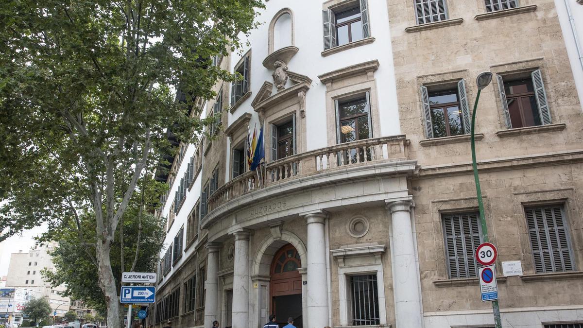 Las víctimas han ratificado las denuncias en los juzgados de Vía Alemania, en Palma.