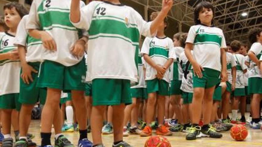 Un equip de base del Bordils el dia de la presentació.