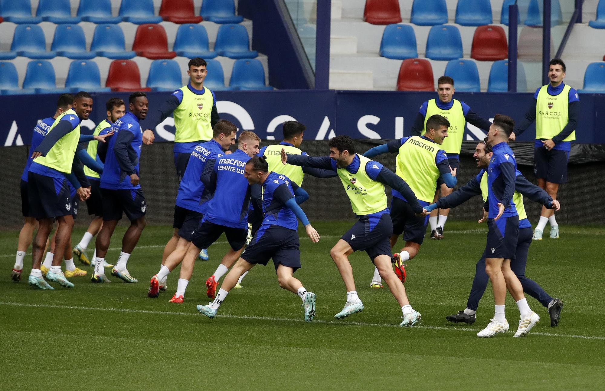 Así ha sido el entrenamiento del Levante UD