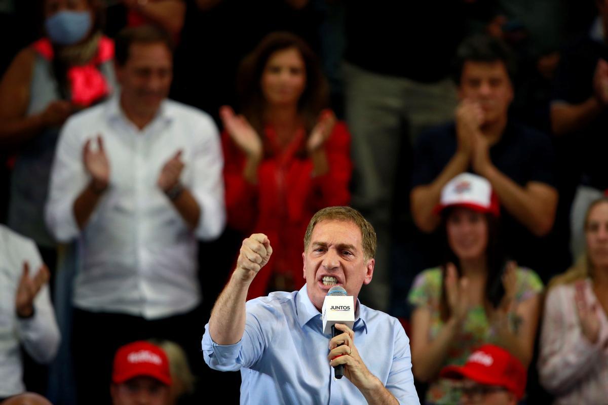 Diego Santilli, candidato a diputado de Juntos, en un acto de campaña en La Plata (Argentina).