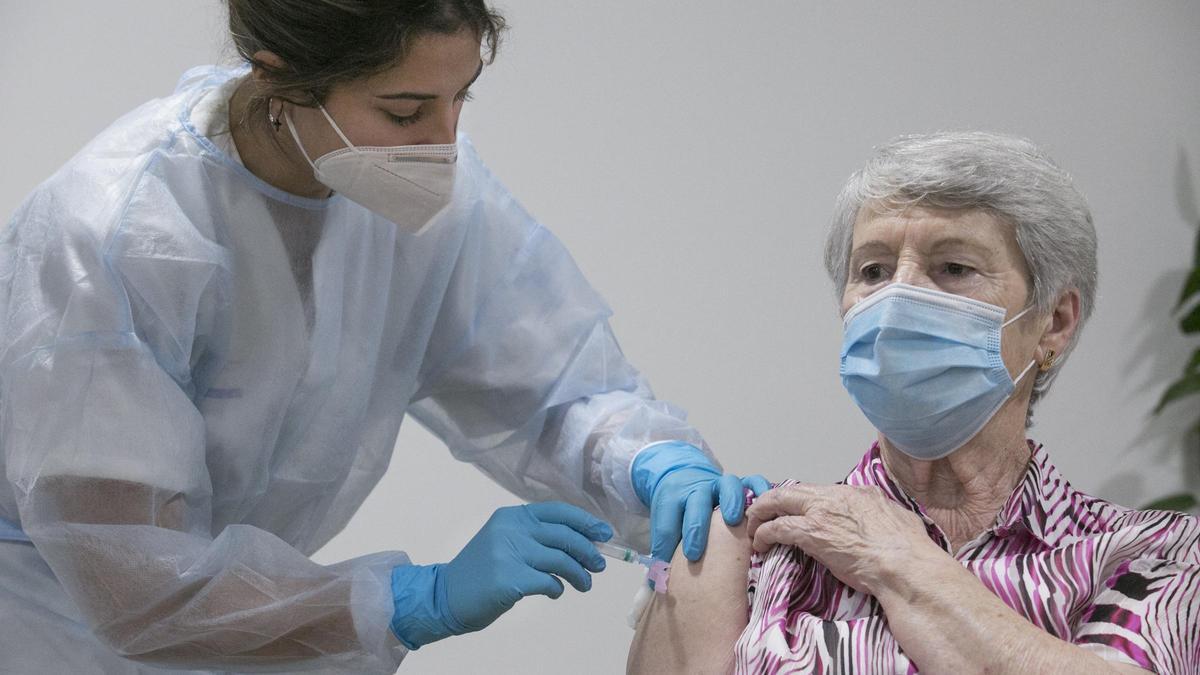 Alegría Martínez, otra de las ancianas que participó en la primera jornada de repetición.