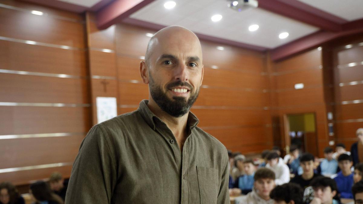 Martín Camba en una de sus charlas.