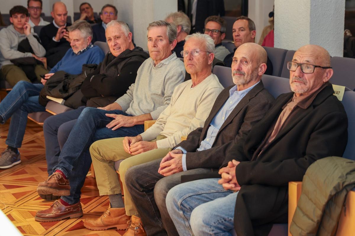 Juvanteny, Fox y otros de los participantes en el evento