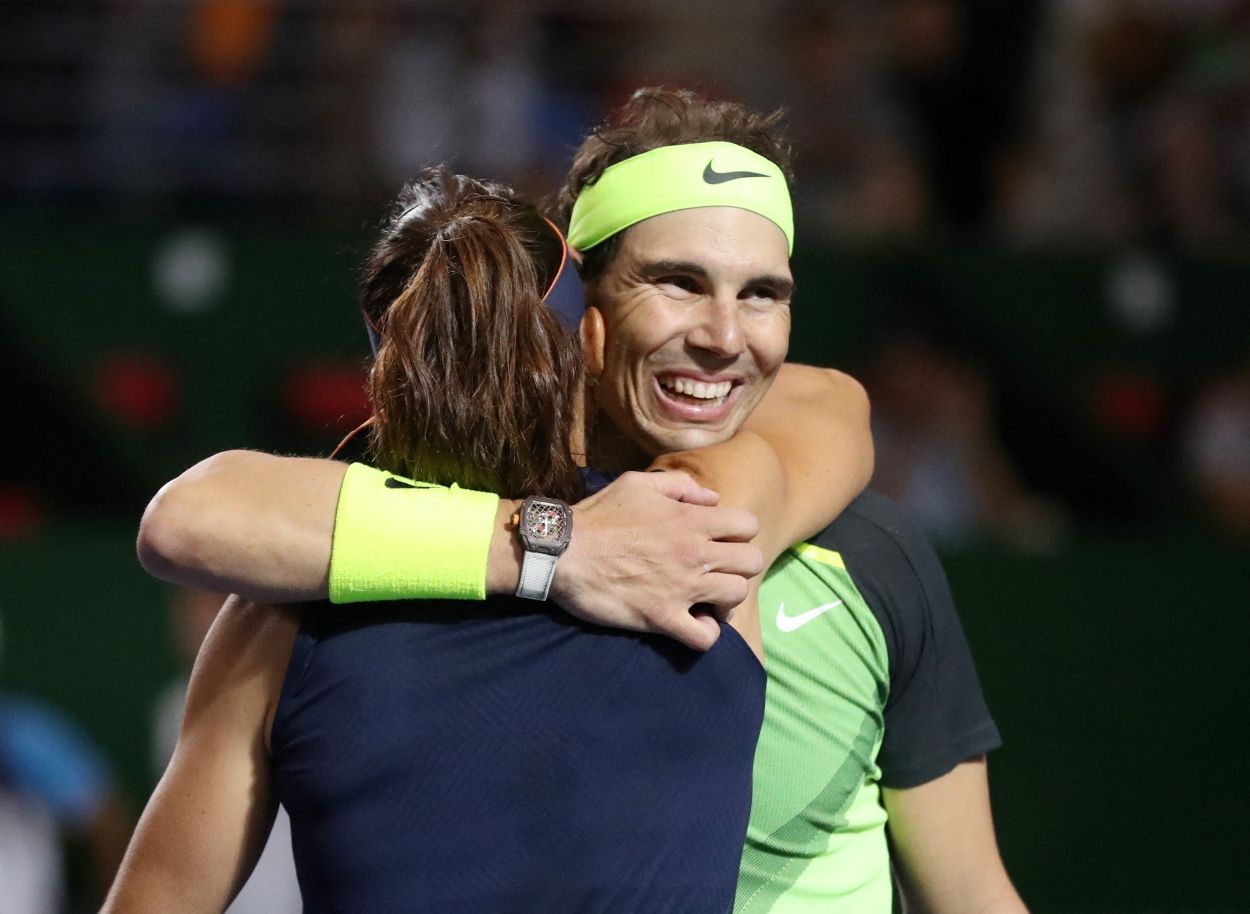 Nadal se divierte jugando al tenis junto a Sabatini en Argentina