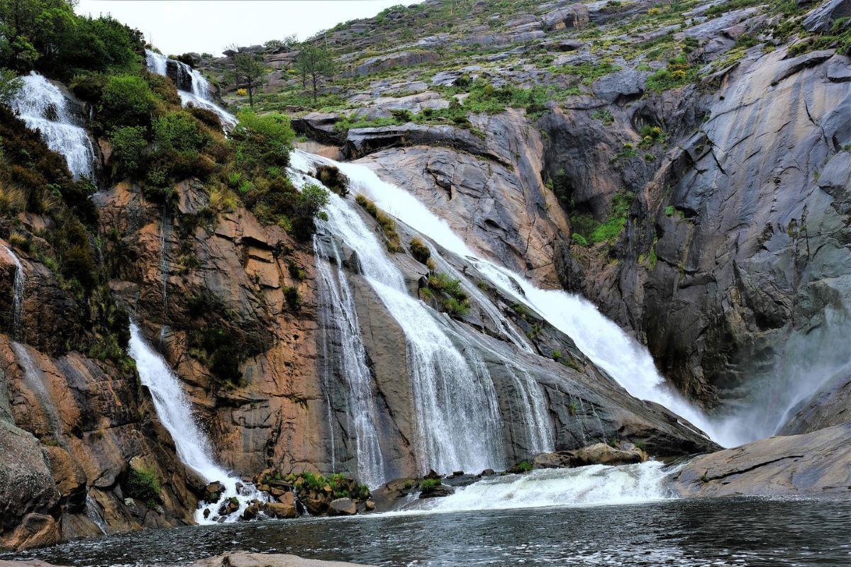 La cascada de Ézaro es una de las estampas más populares de Galicia.