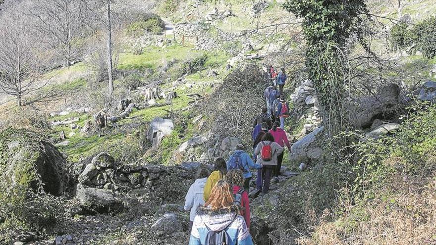 El encuentro de geocachers congregó a más de 100 personas