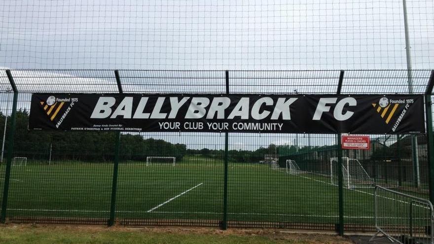 Una imagen del campo del  Ballybrack F.C.