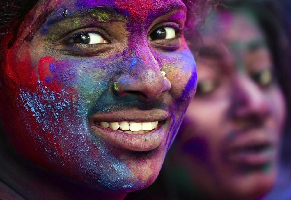 El Holi Festival de la India da la bienvenida al buen tiempo