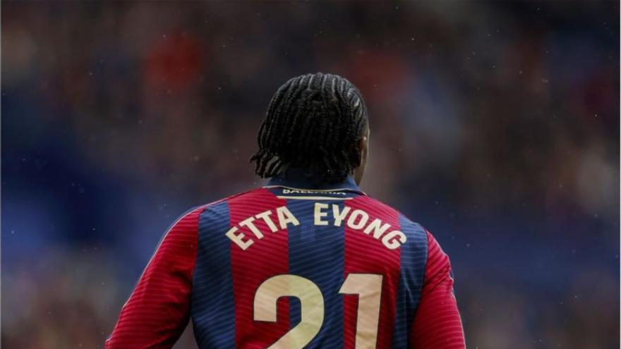 Camerún se quiere llevar al lesionado Etta Eyong