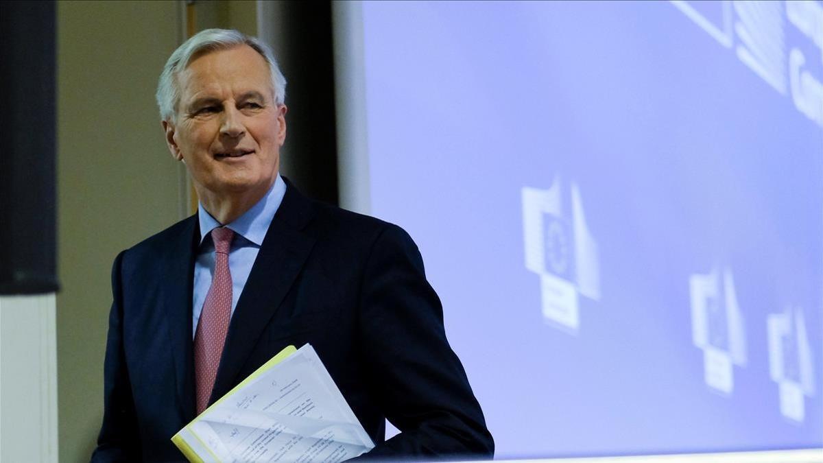 Barnier, presenta el borrador de tratado, en una rueda de prensa, este miércoles, 28 de febrero.