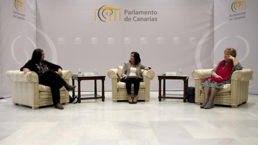 Conmemoración del Día de la Mujer en el Parlamento de Canarias