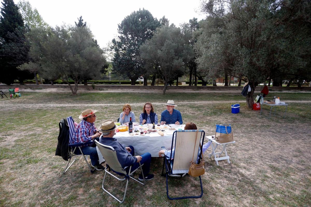 Lunes de Pascua en el parque de Sant Vicent de Llíria