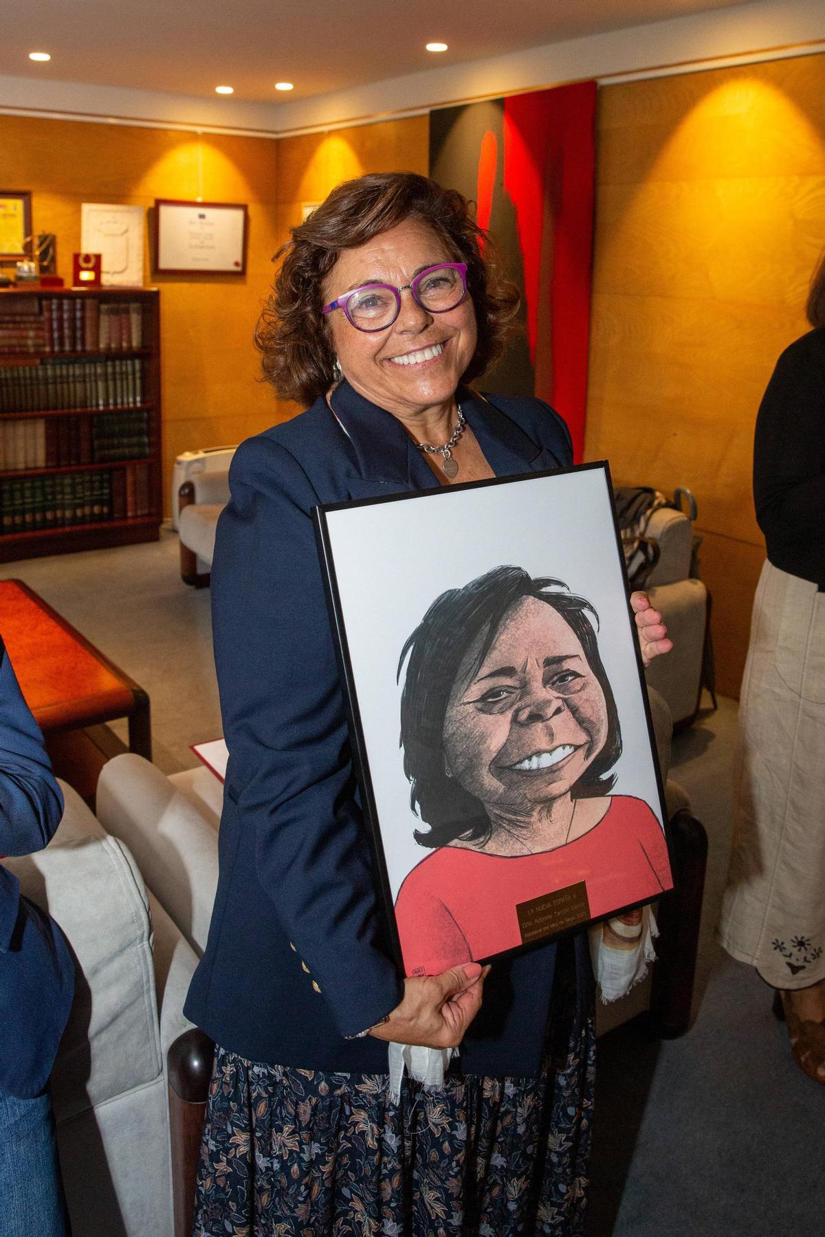 Adonina Tardón, primera catedrática de Medicina Preventiva de la Universidad de Oviedo, "Asturiana del mes"