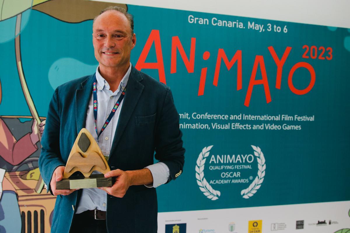 Carlos Biern recogi� el Premio Honor�fico de Animayo a la figura de su padre Claudio Biern, el Walt Disney Espa�ol. .JPG