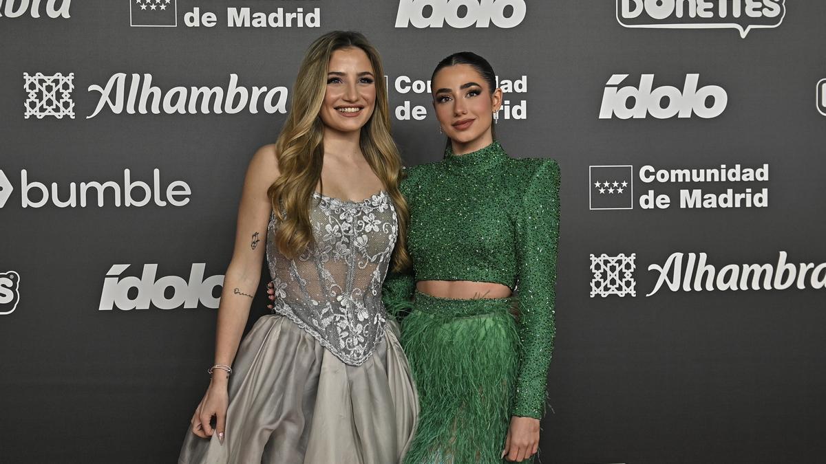 Sofía Surferss y Lola Lolita asiste a la gala de entrega de los Premios Ídolo.