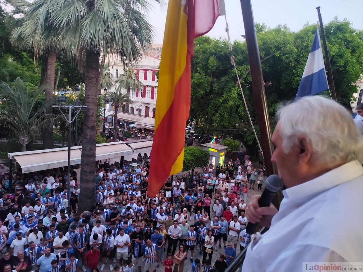 El Águilas celebra con su afición el ascenso a Primera RFEF