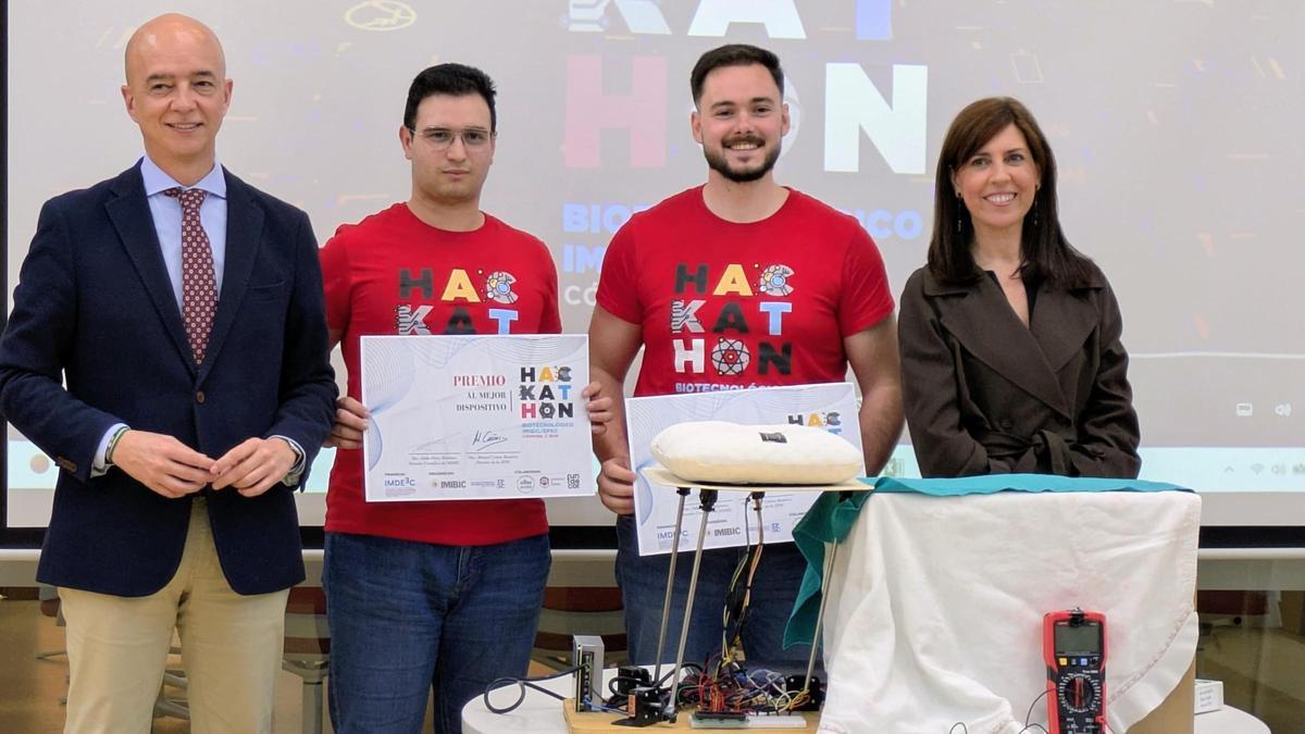 Los ganadores fueron Juan Carlos Cruz y Antonio Miguel Urbano, en el centro de la foto.