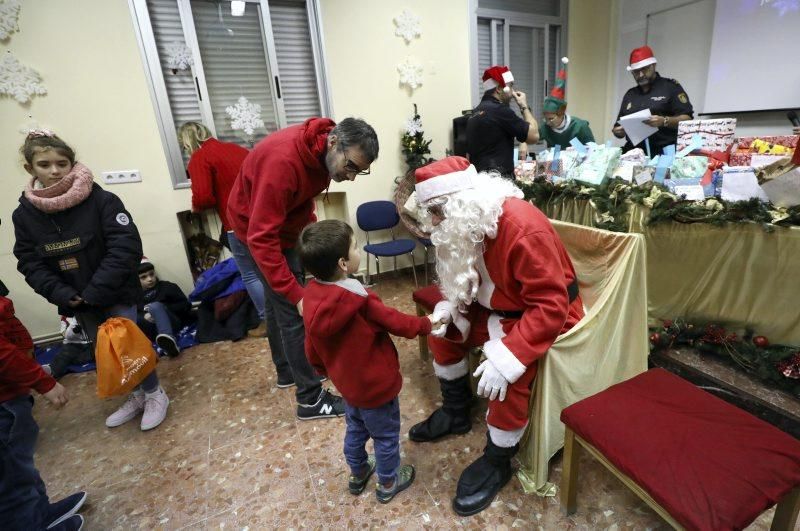 Visita de Papá Noel a la Policía Nacional