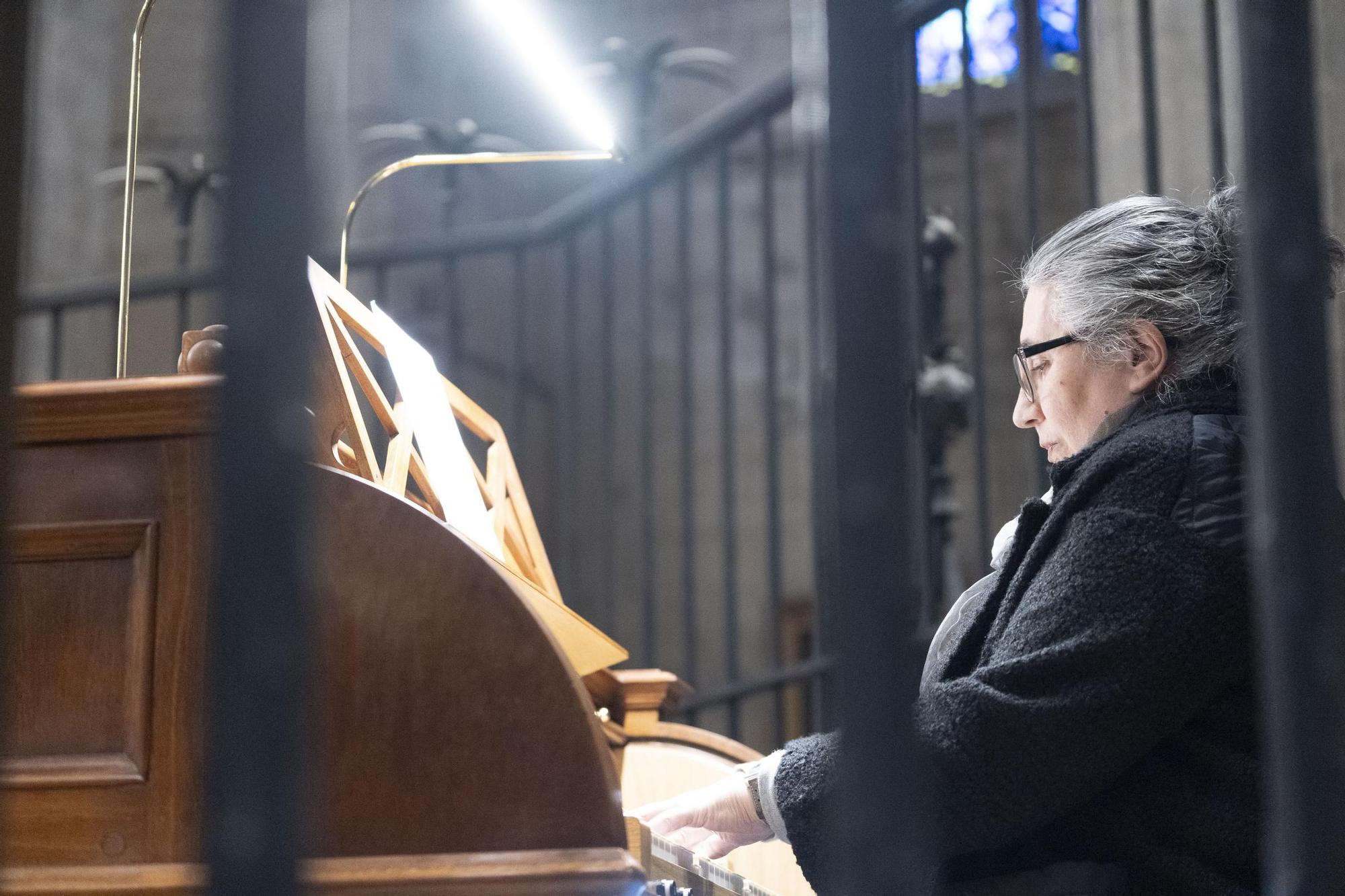 Homenatge a Pere Roca i Fius, "decorador", per la seva dedicació a la basílica de la Seu