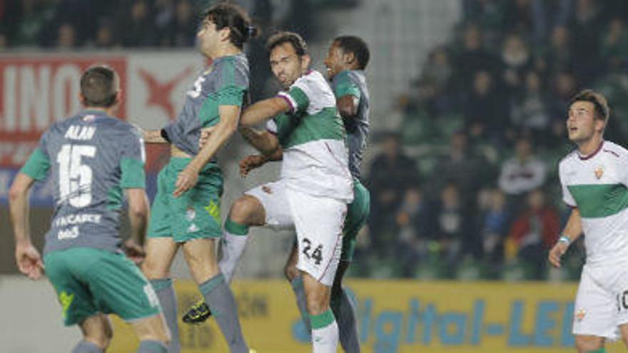 Un lance del Elche - Ponferradina