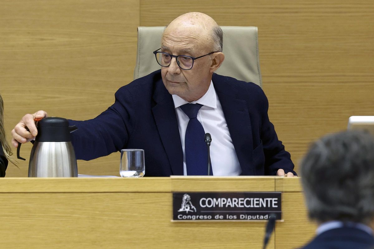El jutge planteja què fer amb els correus que acrediten l’ús polític d’Hisenda per part de Montoro: de Rato i Aguirre als Pujol