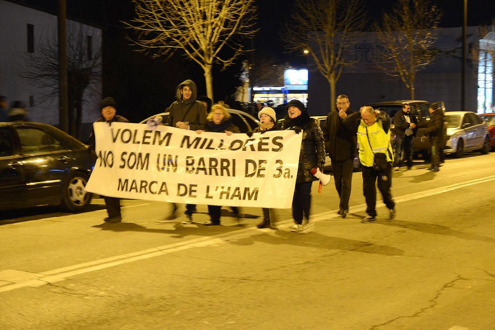 Manifestació dels veïns de la Marca de l'Ham per reclamar més seguretat