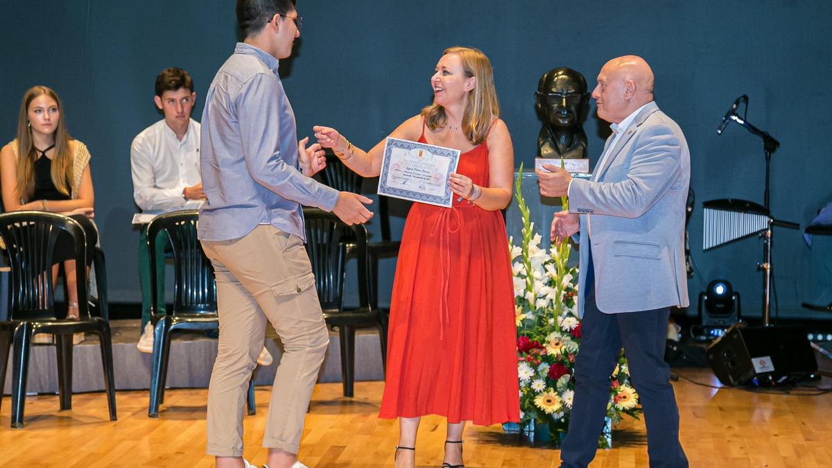 La vicepresidenta de la Diputación, durante la entrega de premios.