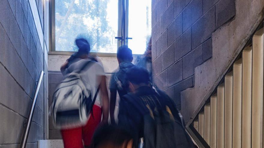 El curs arrenca amb una vaga discreta però amb el malestar intacte