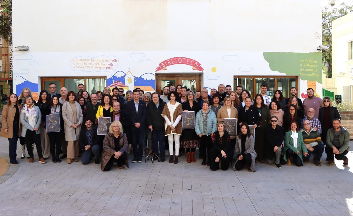 Representantes políticos y técnicos de Cultura en la presentación de ‘Estellés als pobles’.