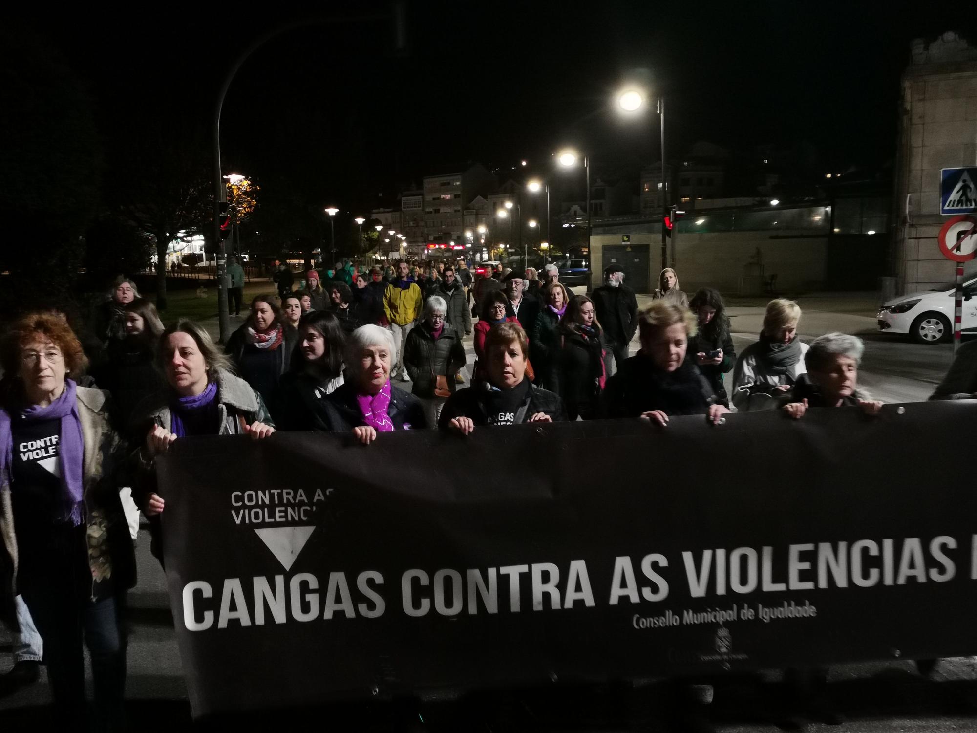 La celebración del Día Internacional contra las Violencias Machistas en Cangas