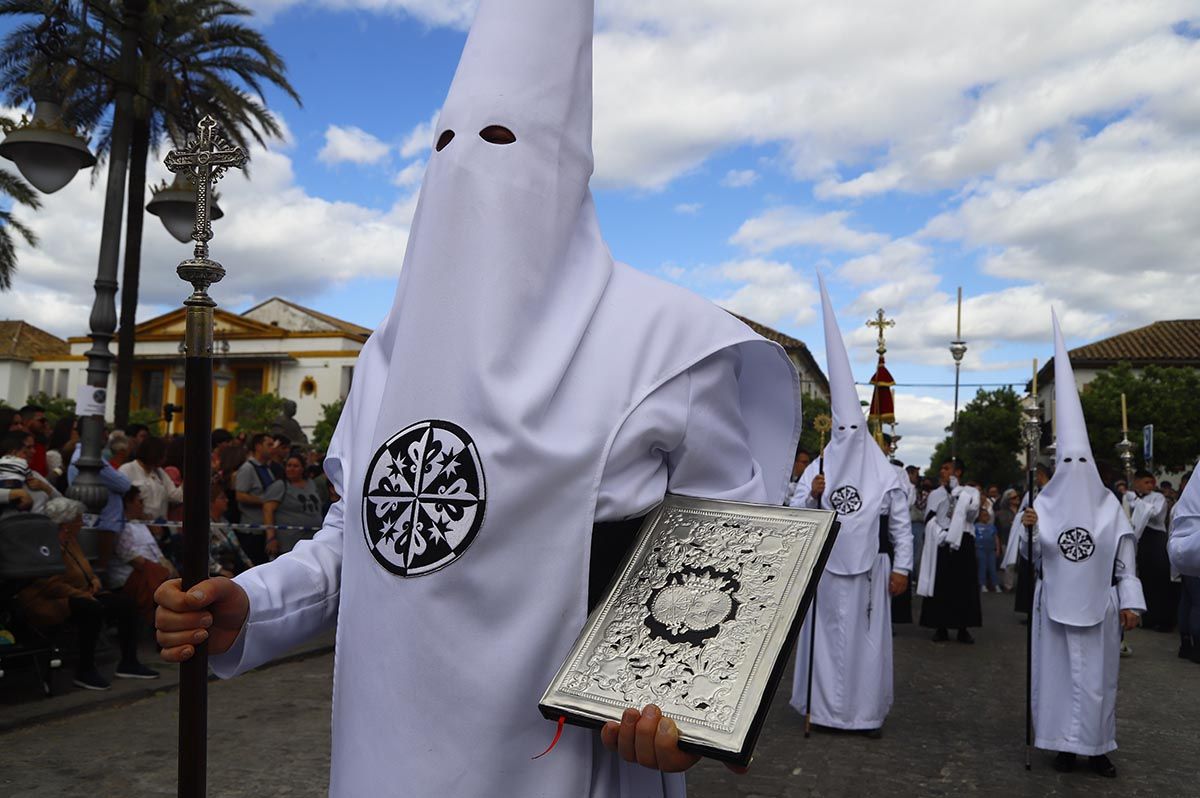 La salida procesional dela  Presentación al pueblo de Jesús de los Afligidos, en imágenes