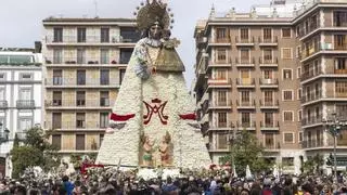 ¿Hasta cuándo se podrá visitar el manto de la Virgen?