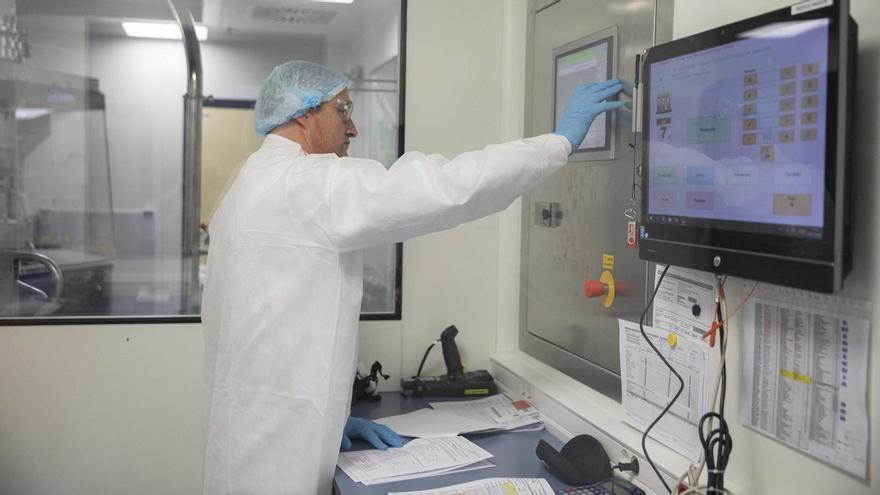 La fàbrica de Sanofi a Riells i Viabrea canviarà de mans: acord amb la polonesa Adamed